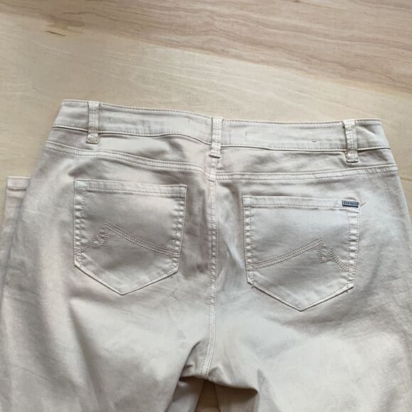 Max Tan Jeans  - Picture 6 of 8